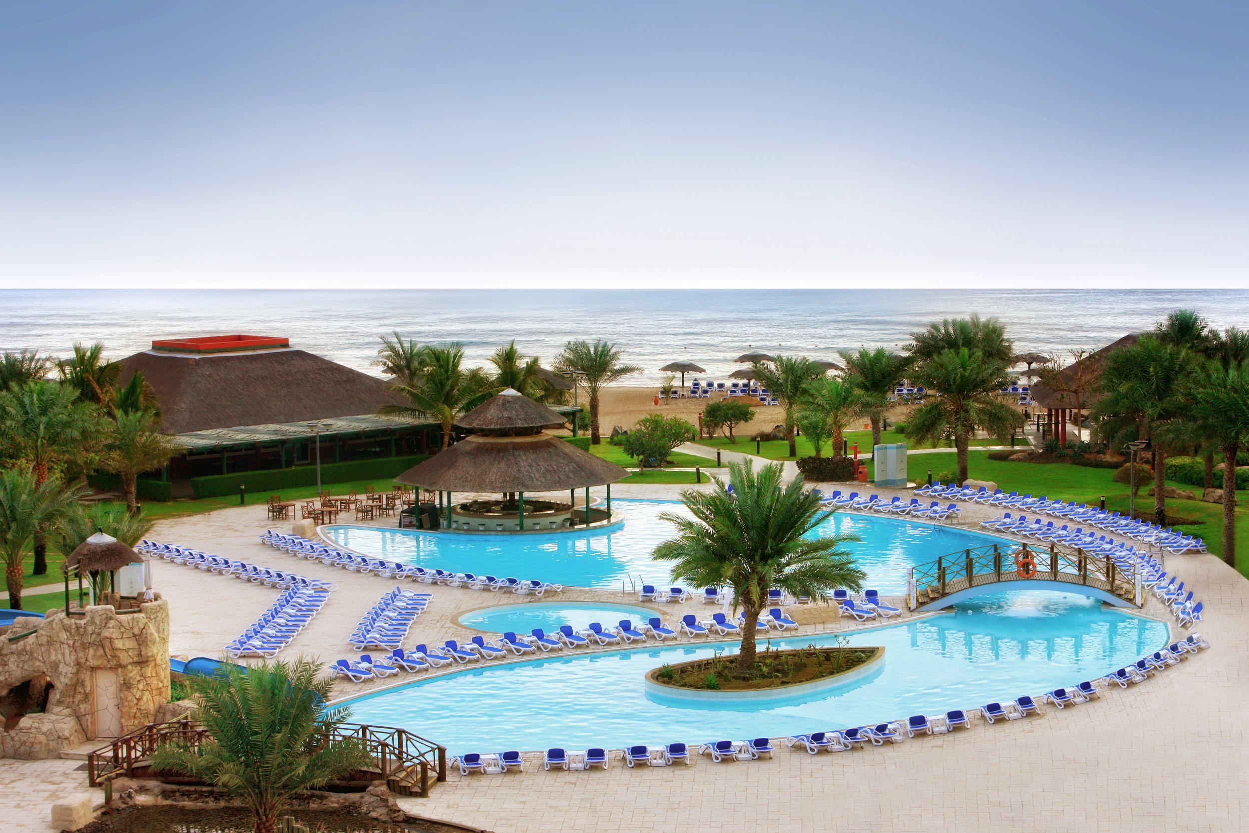 Fujairah rotana 5 оаэ фуджейра. Отель Fujairah Rotana Resort & Spa. Фуджейра ротана Резорт 5. Fujairah Rotana al Aqah 5. Fujairah Rotana Resort & Spa al Aqah Beach Фуджейра.