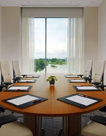 imgi_120_mhpmc-boardroom-0048-hor-clsc