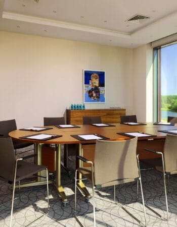 imgi_121_mhpmc-boardroom-0049-hor-clsc