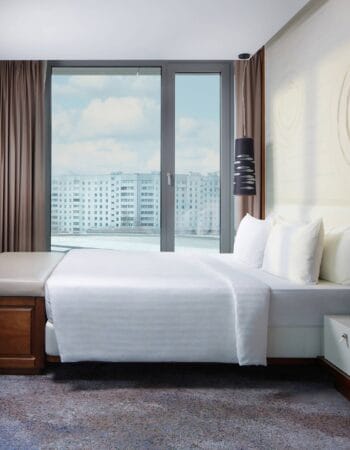 imgi_98_mhpmc-luxury-suite-5247-hor-clsc