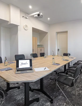 imgi_42_Meeting_room_1